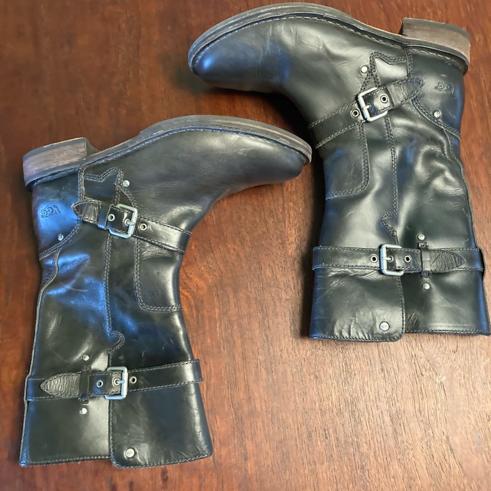 UGG Gillespie Combat Moto Boot.  Size  7.5. Olive grey color. Very unique!